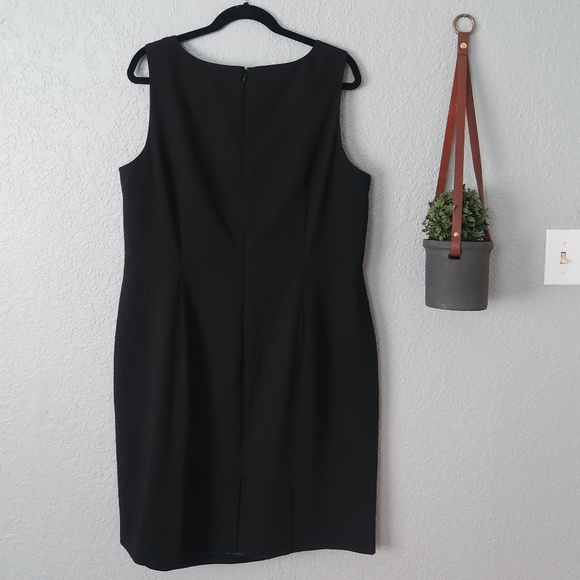 LIZ CLAIBORNE BLACK SHORT DRESS- SIZE 18W - Picture 2 of 4